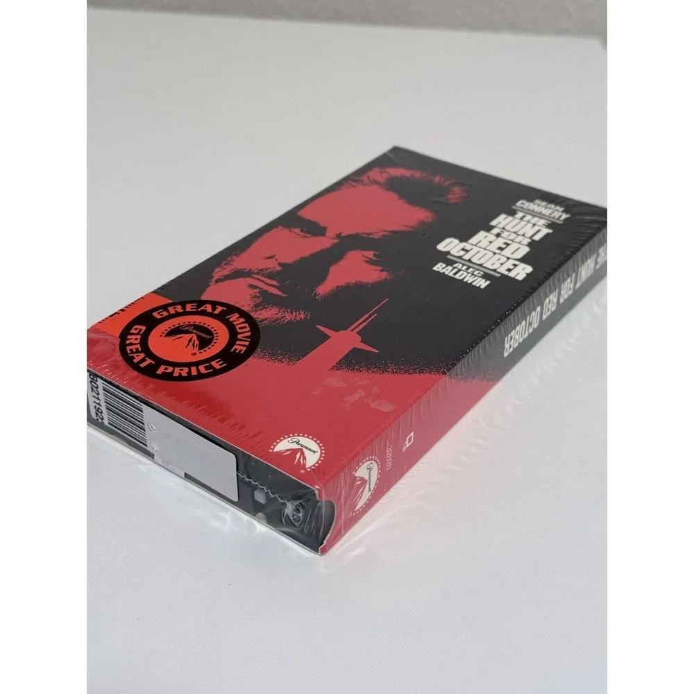 The Hunt For Red October VHS Alec Baldwin Sean Connery SEALED